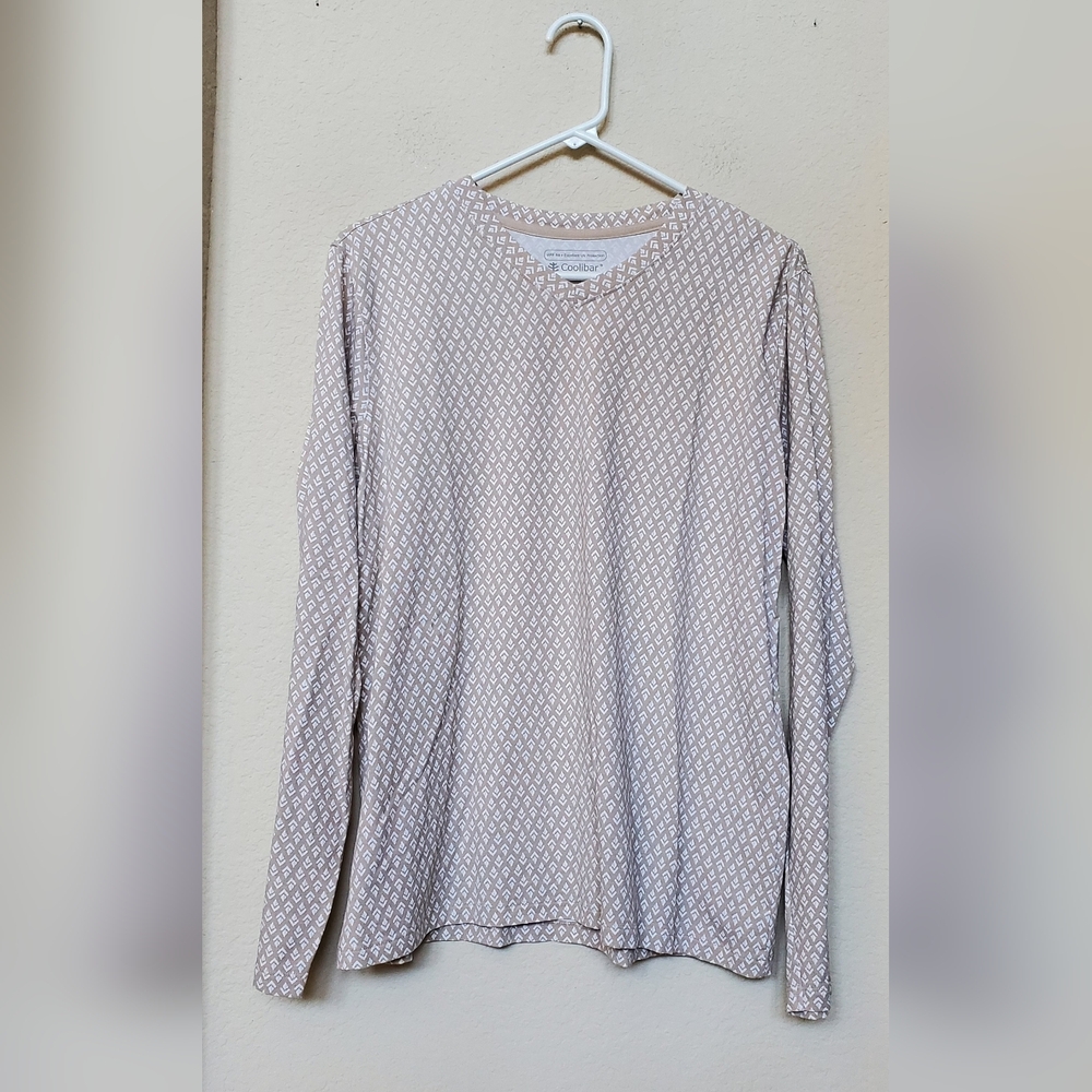Coolibar Long Sleeve Everyday V Neck Top.  Size Large